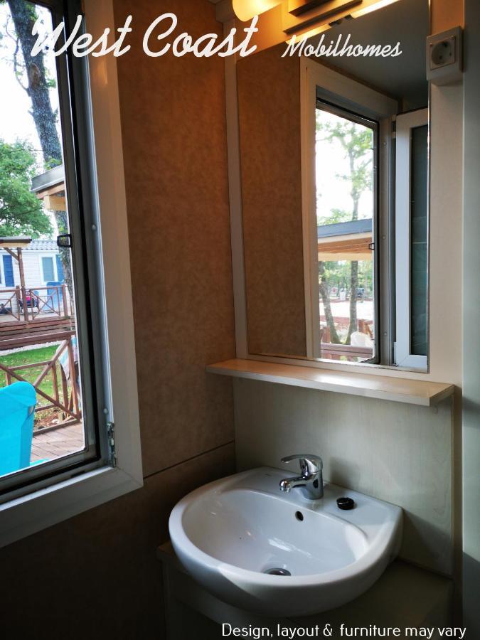 West Coast Mobilhome With Xxl Terrace In Naturist Resort Solaris Fkk Tar-Vabriga Exteriör bild